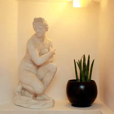 Residenza Gens Julia Panzió 2*