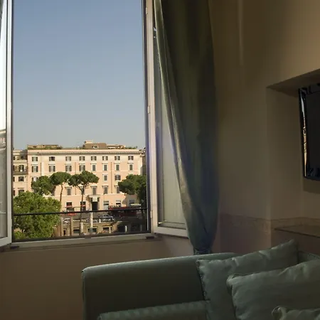 Residenza Gens Julia Frühstückspension 4*