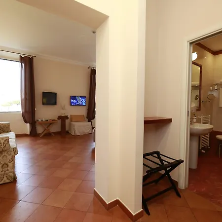 Bed & Breakfast Residenza Gens Julia 4*
