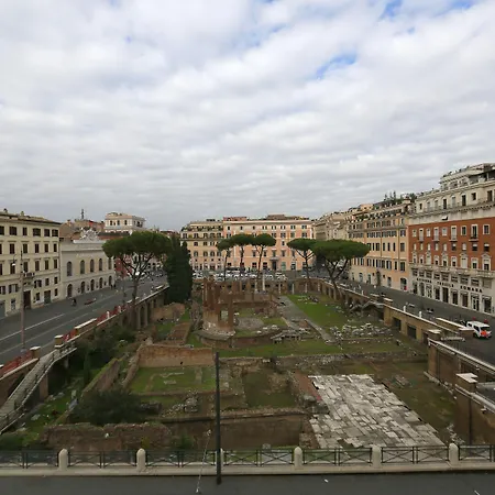 Residenza Gens Julia Roma
