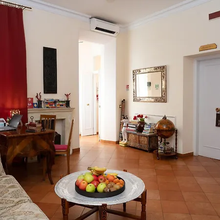 Residenza Gens Julia 4*