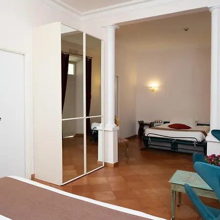 Residenza Gens Julia