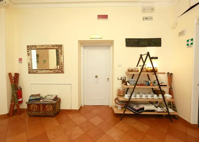 לינה וארוחת בוקר Residenza Gens Julia רומא