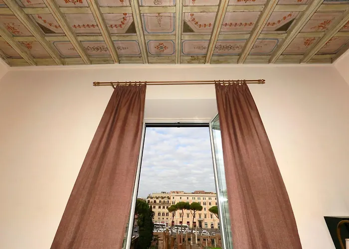 לינה וארוחת בוקר Residenza Gens Julia רומא