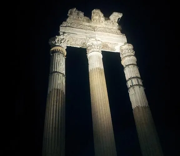 Residenza Gens Julia לינה וארוחת בוקר 4*