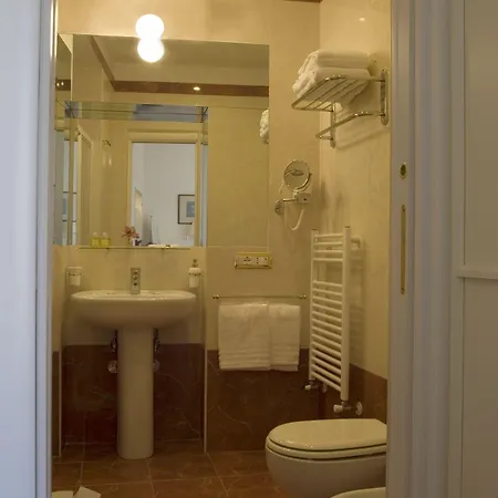 Residenza Gens Julia 4*